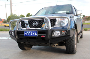 MCC 'FALCON STAINLESS 3 LOOP' BULL BAR OPTIONS TO SUIT NISSAN NAVARA D40 11-14 & PATHFINDER R51 11-13 (SMOOTH)