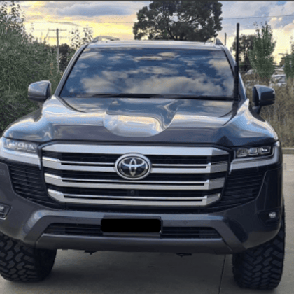 GMF 4X4 UHF ANTENNA BONNET BRACKET (PASSENGER SIDE) TO SUIT TOYOTA LAND CRUISER 300 SERIES (2021-ON)