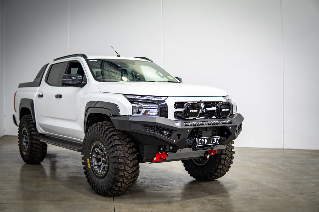 OFFROAD ANIMAL PREDATOR BULL BAR TO SUIT MITSUBISHI MV TRITON (2024-ON)