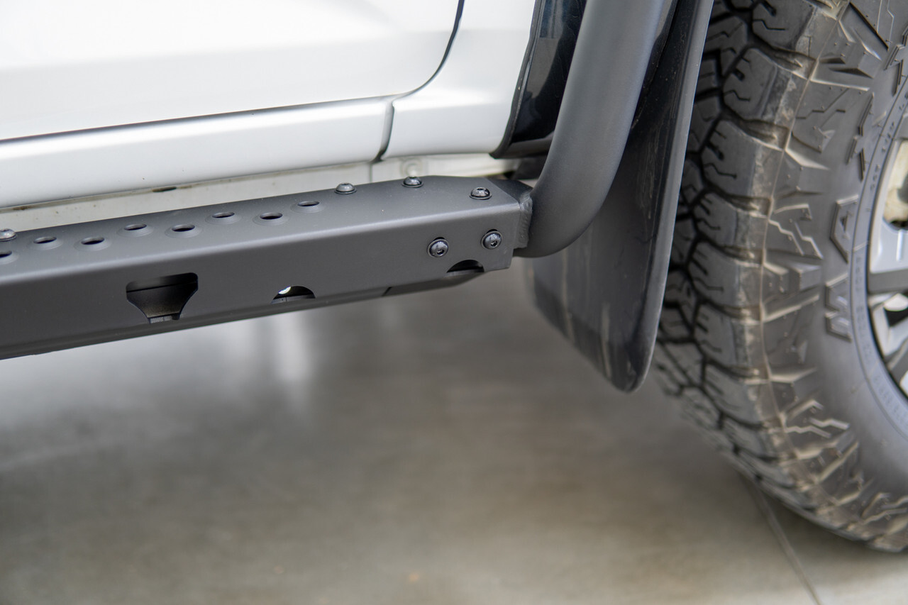 OFFROAD ANIMAL ROCK SLIDERS W/ BRUSH RAILS TO SUIT DUAL/EXTRA CAB ISUZU D-MAX (2021-ON)