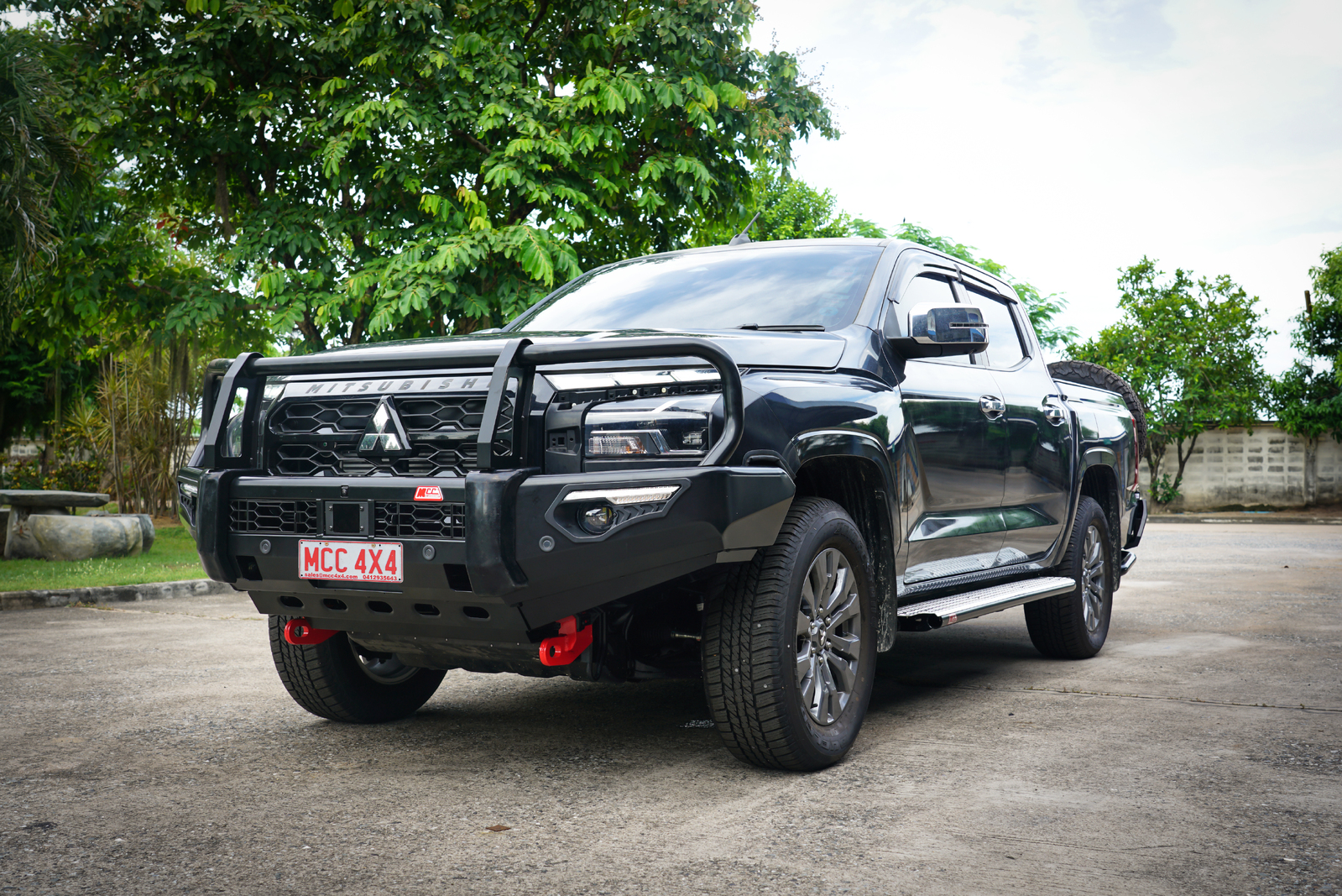 MCC PHOENIX BULL BAR (MULTIPLE LOOP OPTIONS) TO SUIT MITSUBISHI MV TRITON (2024-ON)