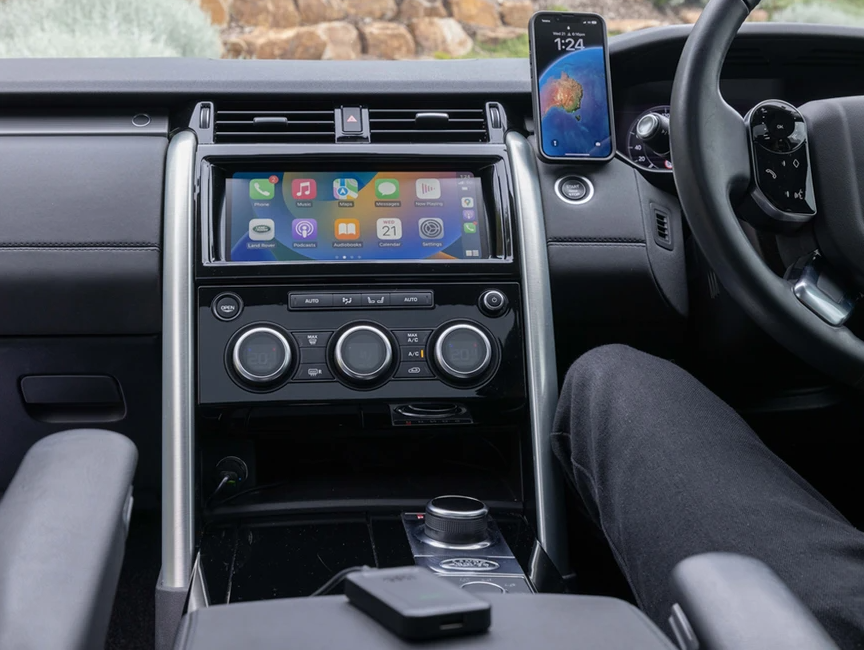 WIRELESS CARPLAY ADAPTOR