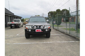 MCC FALCON STAINLESS TRIPLE LOOP W/ PLATES & FOGS TO SUIT MITSUBISHI PAJERO (NM, NP) 2000-2006