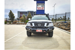 MCC ROCKER LOW LOOP BULLBAR W/ FOG & PLATES TO SUIT NISSAN PATROL GU Y62 02/2013-ON