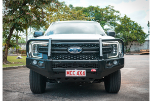 MCC FALCON A-FRAME BULL BAR (LED FOGLIGHTS)